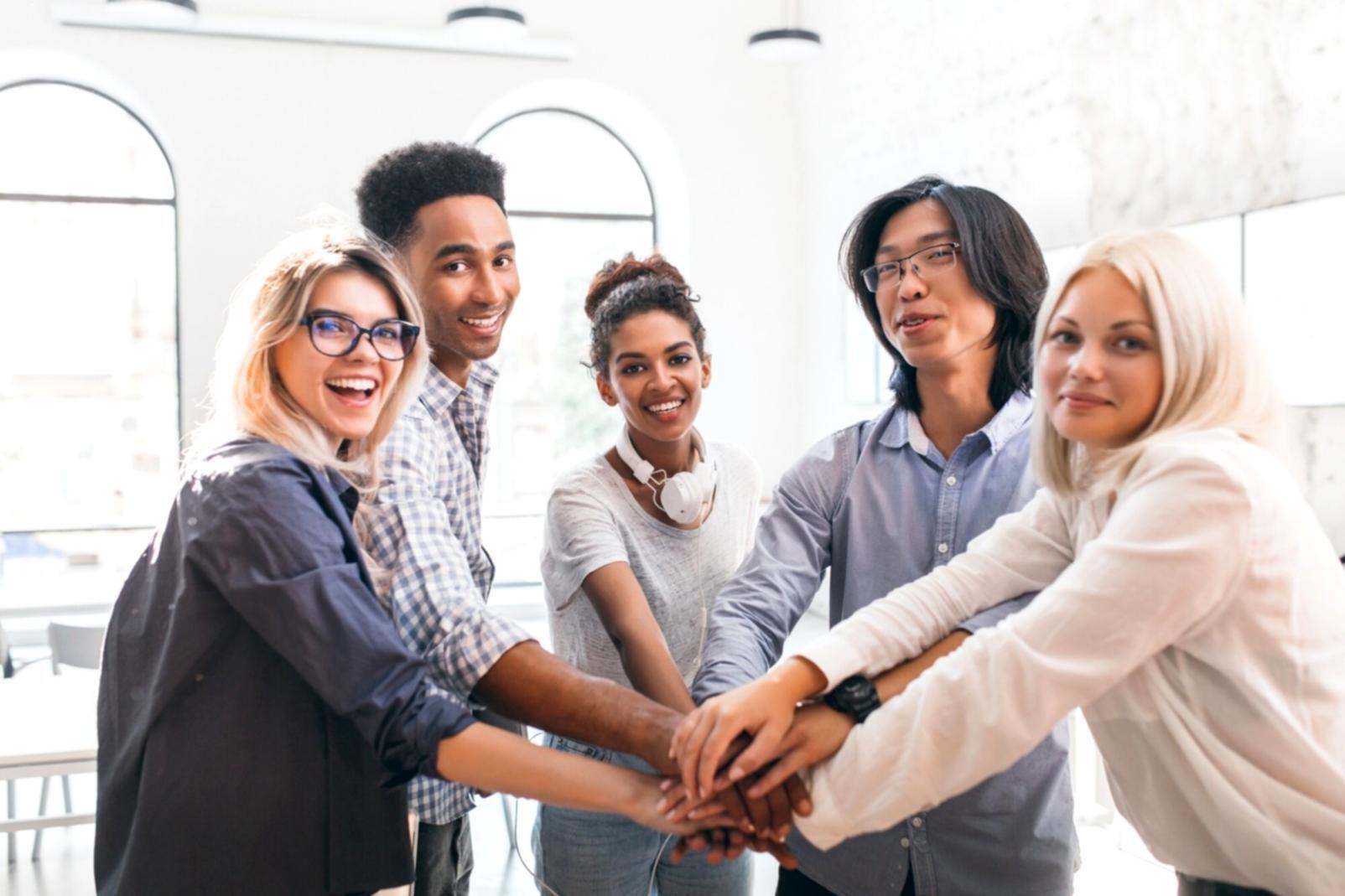 Ambiente accogliente dove si svolgono le sessioni di crescita personale